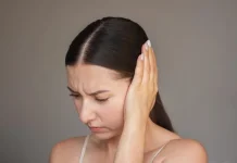 Telinga Berdenging Terus-Menerus Waspadai Tinnitus