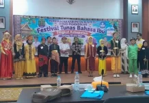 Festival Tunas Bahasa Ibu Bahasa TIdung Revitalisasi Bahasa dan Sastra Daerah