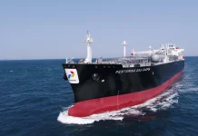 Kapal Tanker Minyak: Pengawal Rantai Pasok Energi Dunia