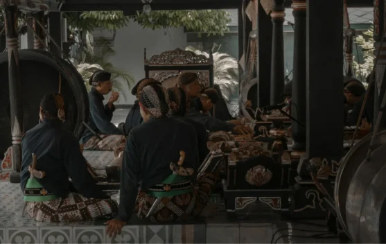 Serba Serbi Gamelan Jawa: Melodi Magis Bercampur Budaya Jawa Kental