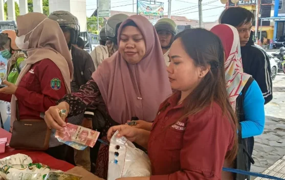 Camat Nunukan Batasi Pembelian di Gerakan Pangan Murah