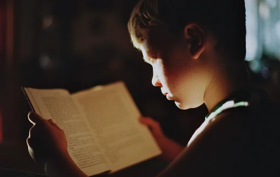 8 Buku Fiksi Middle Grade Populer yang Bikin Anak Makin Betah Membaca