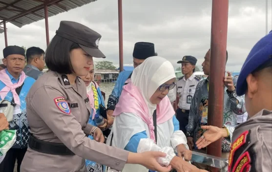 Antisipasi Terpisah, Calon Jemaah Haji Nunukan Diimbau Senantiasa Kenakan Syal