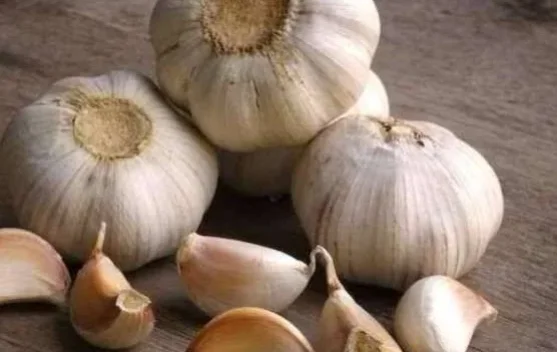 Melambungnya Harga Bawang Putih