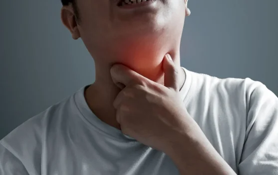 Kenali Ciri-Ciri Radang Tenggorokan