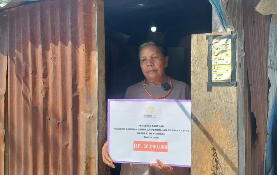 Belasan Tahun Tinggal di Rumah Seng, Juliana Akhirnya Dapat Bantuan Bedah Rumah