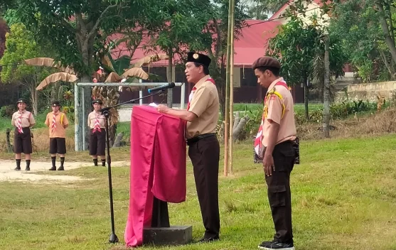 Anggota DPRD Nunukan Pimpin HUT Pramuka ke-65. Gabungan SMP & SMA Katolik