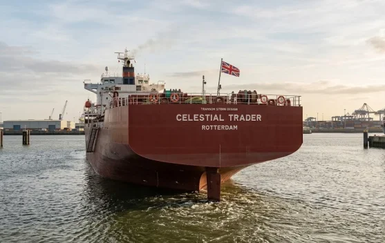 Buritan Transom – Kepraktisan Manufaktur dan Performa Kecepatan Tinggi