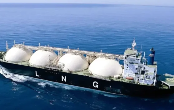 Kapal Pengangkut Gas (LNG/LPG): Teknologi Tinggi Pengangkut Energi Masa Depan