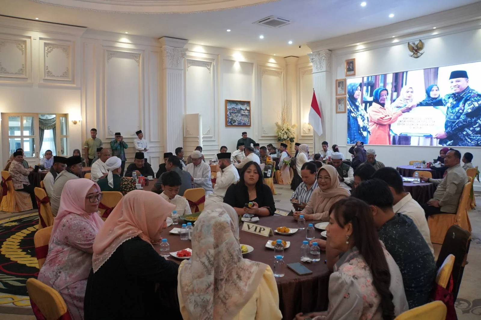 Wako Padang Panjang Gelar Open House Idulfitri, Pererat Silaturahmi -  RRI.co.id