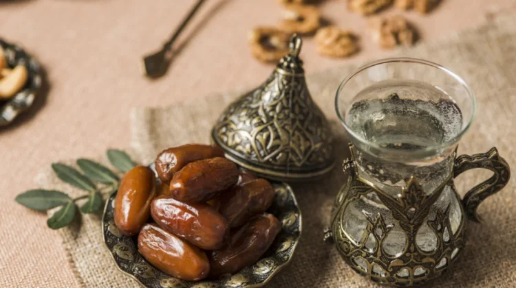 Puasa sebagai Perjalanan Fisik dan Spiritual