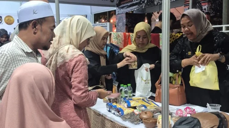 Stand Dekranasda Padang Panjang Jadi Magnet Festival Yala