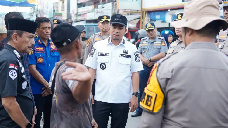 Wako Solok Tertibkan Parkir Liar di Pasa Pabukoan