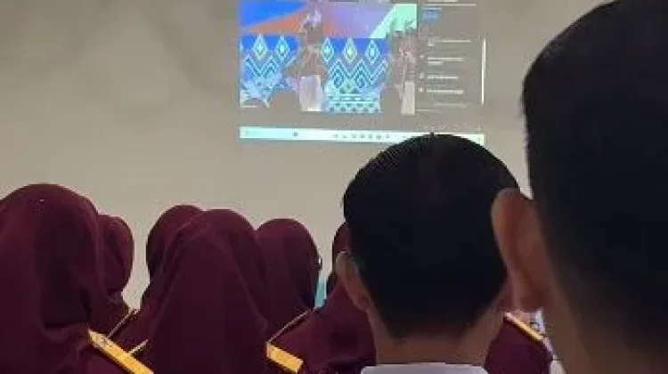 SRMA 4 Padang Kembangkan Sistem Pembelajaran Digital