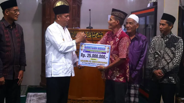 Safari Ramadan, Wawako Payakumbuh Ajak Warga Dukung Pembangunan dan Atasi Sampah