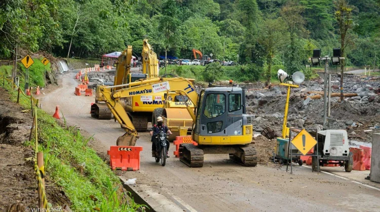 Masa Konstruksi Kawasan Lembah Anai Berdampak Terhadap Distribusi Barang