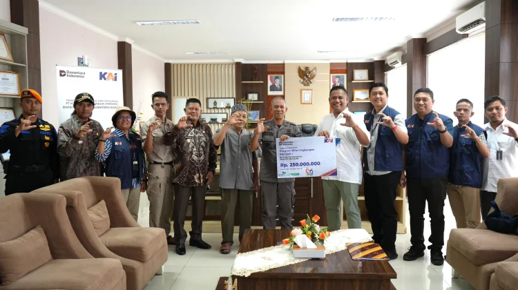 KAI Sumbar Salurkan 250 Juta untuk Pembangunan Masjid di Pasaman
