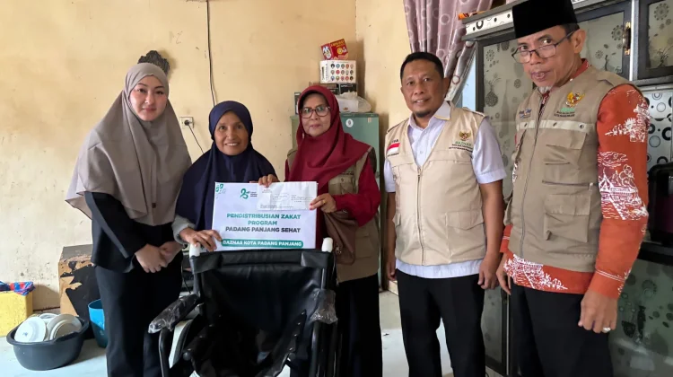 Baznas–PKK Padang Panjang Ringankan Beban Korban Kecelakaan