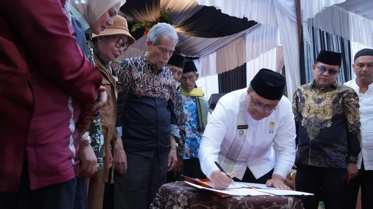 Pemkab Tanah Datar Terima Hibah Lahan untuk Sekolah Rakyat