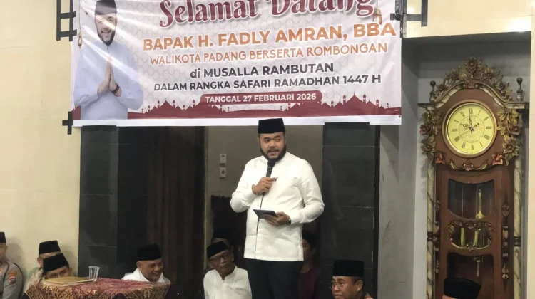 Pemko Padang Beri Hadiah Umrah Pelajar Memakmurkan Masjid