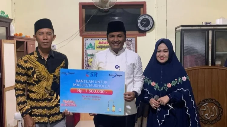 TSR Pasaman Barat Sambangi Bandarejo, Salurkan Hibah Rp15 Juta