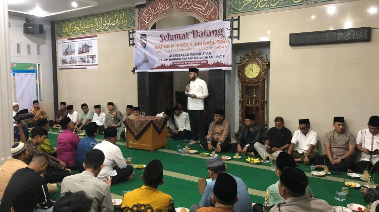 Wali Kota Padang: Rajin ke Masjid, Hadiah Umrah Menanti