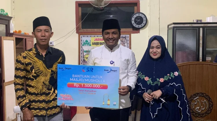 Tim Safari Ramadan Pasbar Serahkan Bantuan Masjid Baruh Baitul Makmur Bandarejo