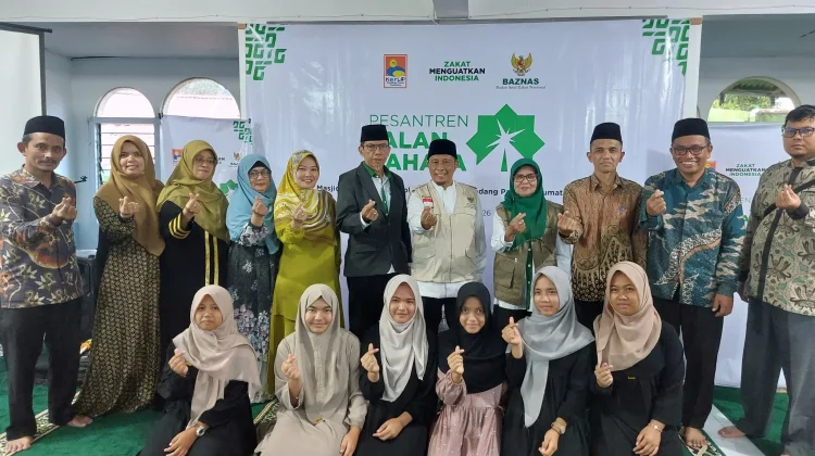 BAZNAS Padang Panjang Gelar Pesantren Marginal Cahaya Zakat