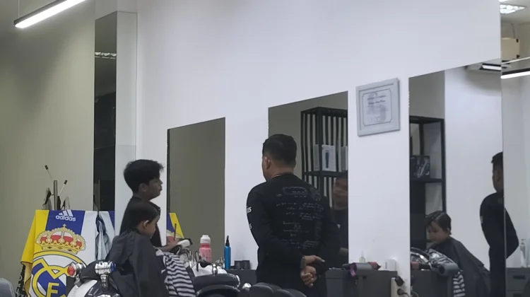 Barbershop Padang Mulai Dilirik Pelanggan