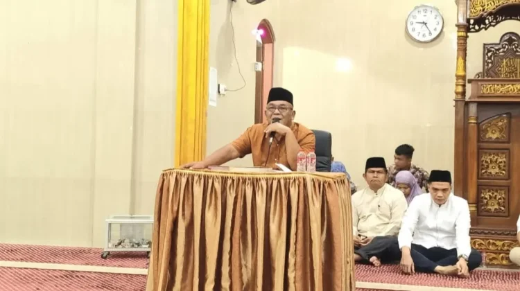 Safari Ramadan di Masjid Alfalah, Bupati Pasbar Nostalgia saat Masa Kecil