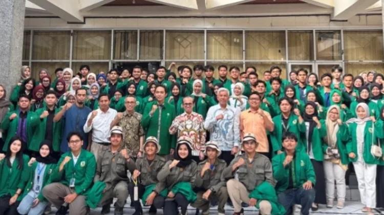 Rektor Unand Lantik Pengurus 20 Ormawa: Perkuat Peran Mahasiswa