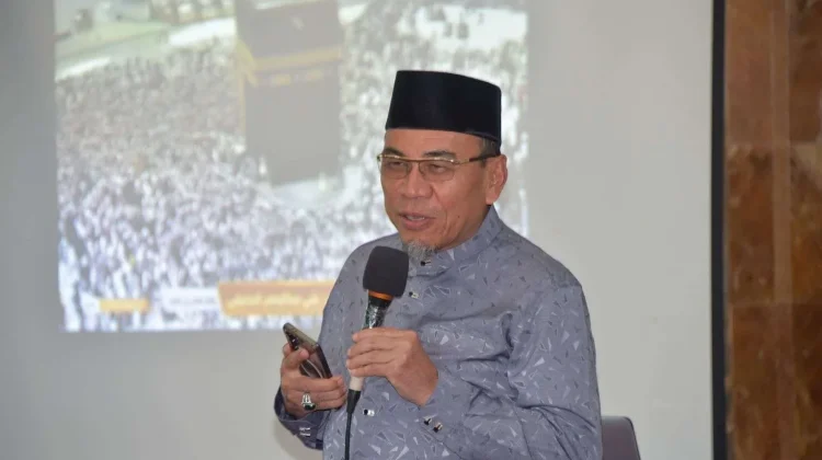 Pelajar SMP di Padang Mengaji di Masjid usai Lebaran