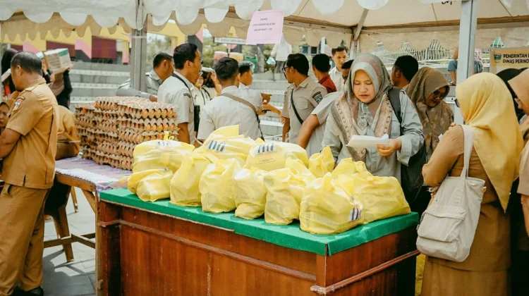 Pemkab Solok Selatan Gelar Operasi Pasar Murah jelang Idulfitri
