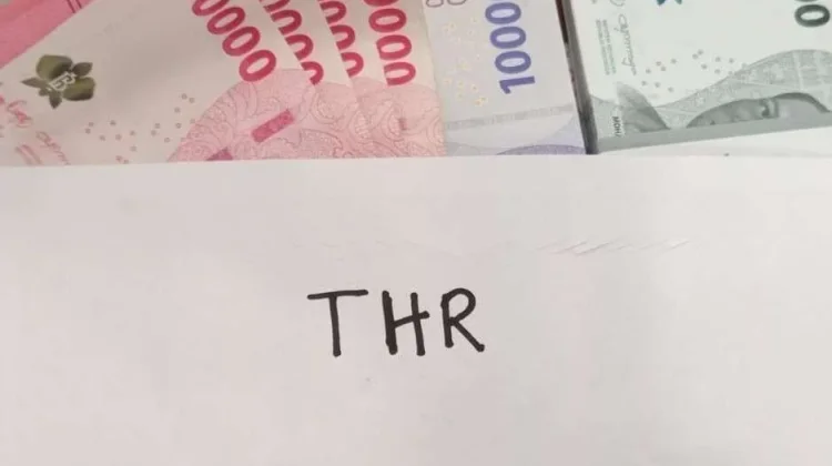 THR jelang Lebaran Jaga Daya Beli Masyarakat