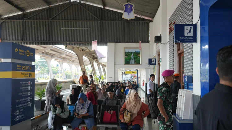 Sebanyak 27 Ribu Tiket Kereta Api di Angkutan Lebaran di Sumbar Sudah Terjual