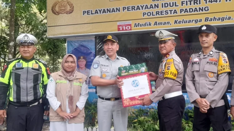 Kecelakaan Arus Mudik Lebaran di Sumbar, Dua Meninggal dan Sebelas Luka-Luka