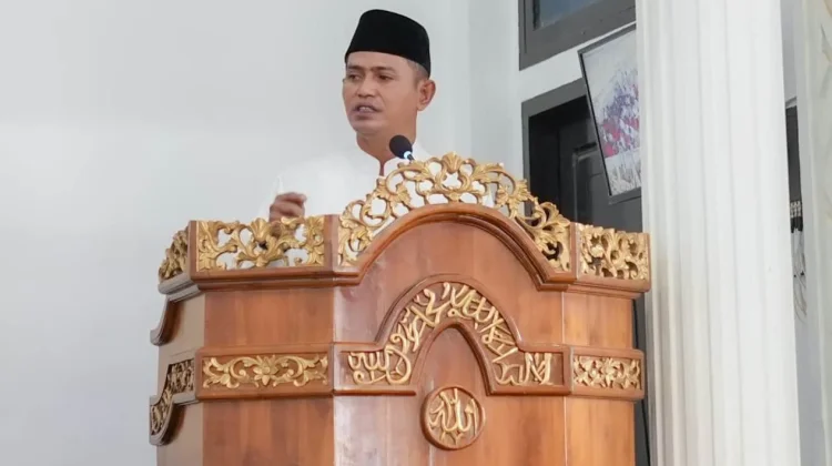 Bupati Solok Laksanakan Salat Id di Nagari Koto Laweh, Tekankan Persatuan