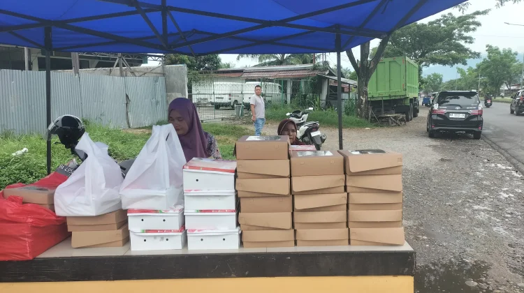 Penjualan Bolu dan Brownies Maningkat Tajam saat Lebaran