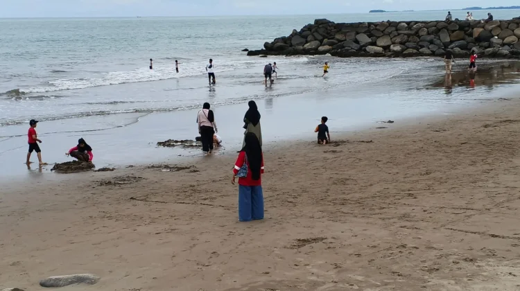 Pemko Padang Siagakan Tim Pengamanan, Jaga Kenyamanan Wisatawan saat Lebaran