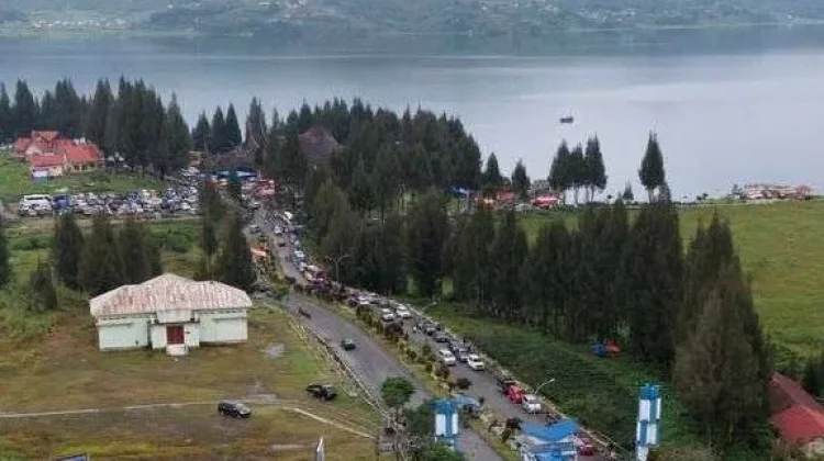 Arus Wisata Padati Jalur Lubuk Selasih–Alahan Panjang