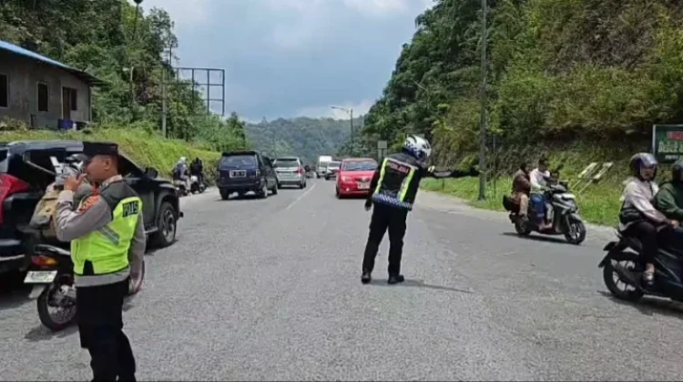 Arus Balik dan Wisata Picu Lonjakan Kendaraan di Kabupaten Solok