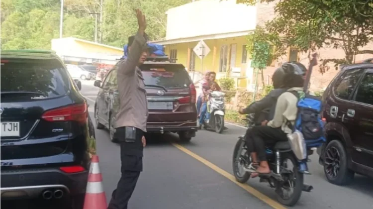Polres Solok Kota Kerahkan Tim UKL Atasi Kemacetan Mudik