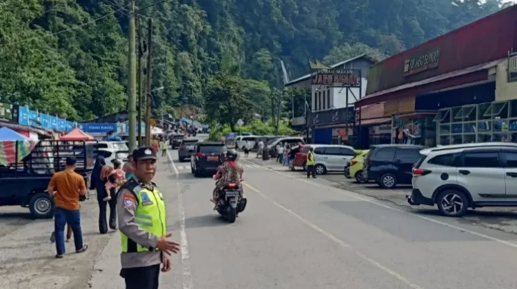 One Way Berakhir, Arus Lalu Lintas Kembali Normal Padang-Bukittinggi