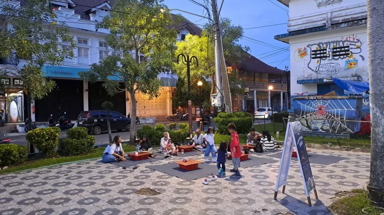 Kota Tua Padang Ramai Dikunjungi Wisatawan saat Libur Lebaran