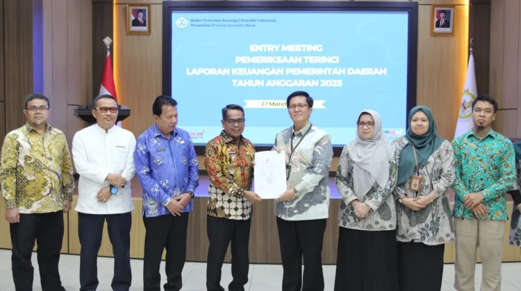 Wabup Pessel Hadiri Penyerahan LKPD 2025 di BPK Sumbar
