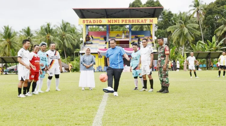 Kick-Off di Sikapak Timur: Yota Balad Buka Turnamen Minang Old Star U-45