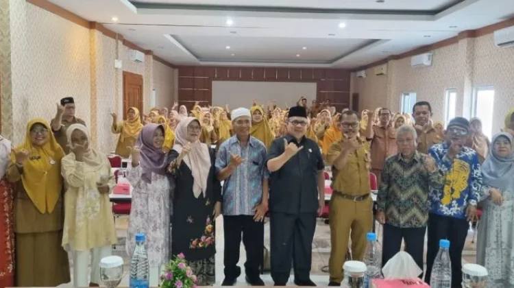 Ketua DPRD Sumbar Hadiri Halalbihalal SMKN 6 Padang