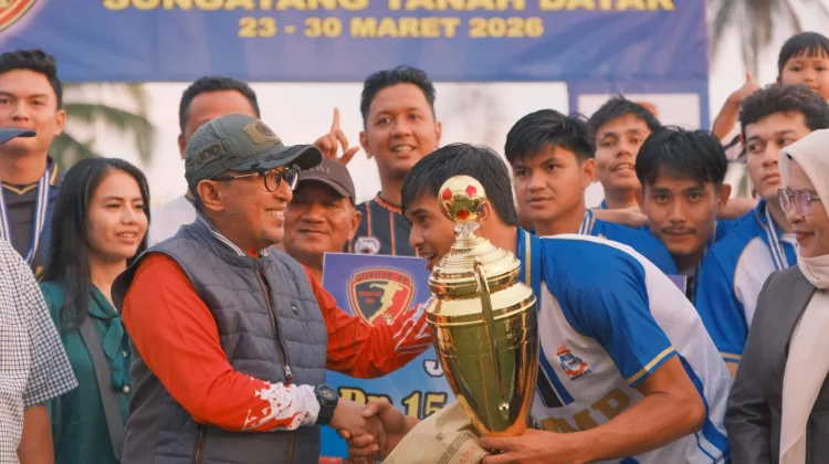 Bupati Eka Putra Tutup Jordus Cup XXII, MMP FC Singkarak Juara