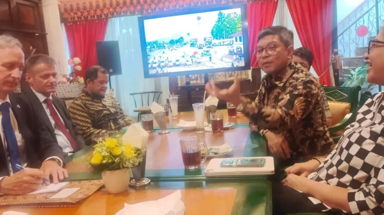 Kemlu Dorong Promosi Pariwisata di Sumbar lewat IMLF