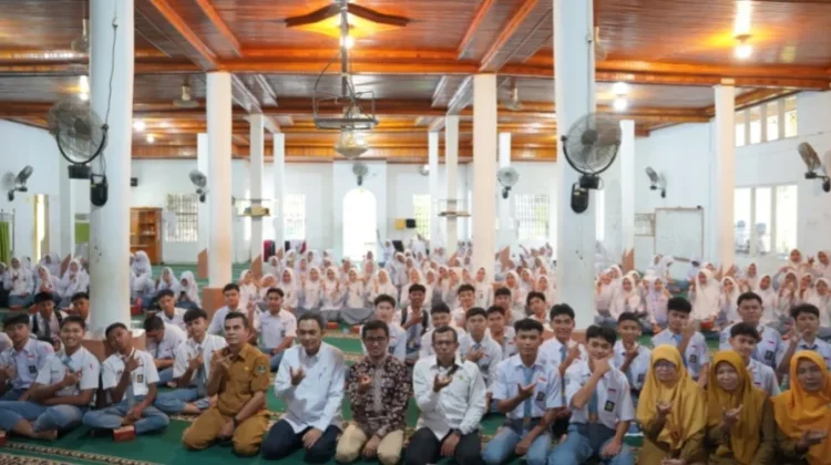 Unand Jemput Bola Sosialisasi PMB ke Sekolah